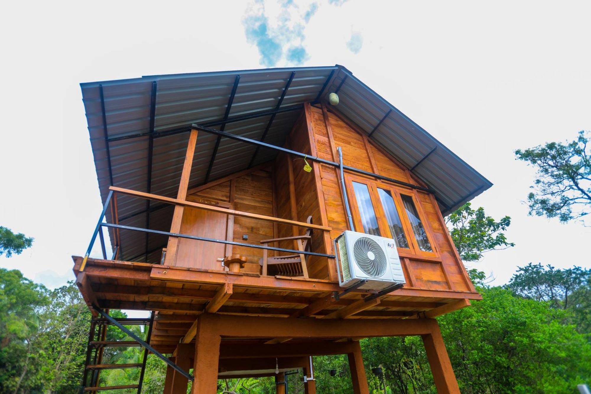 Villa Lion Wood Treehouse Talkote Exterior foto