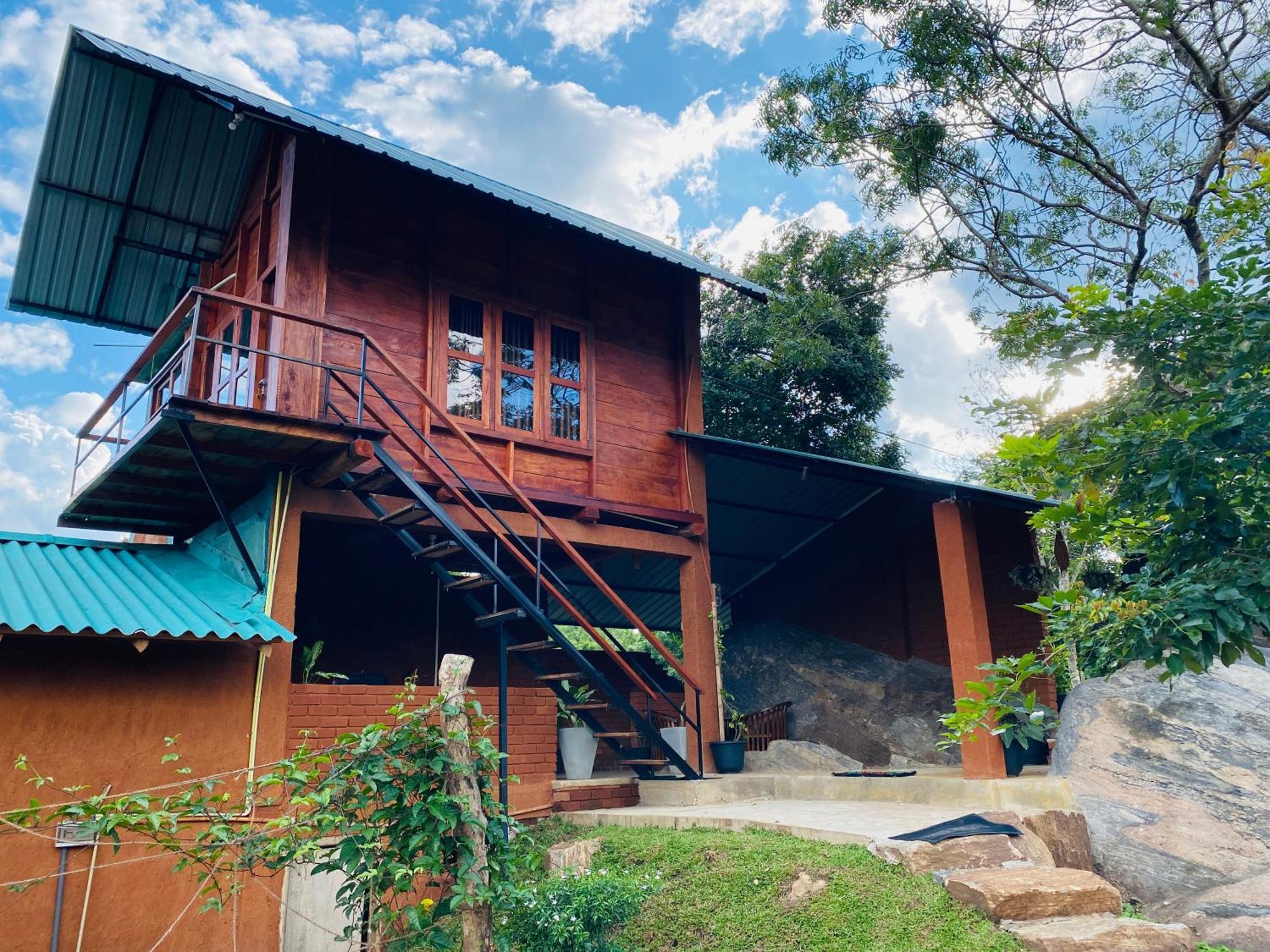 Villa Lion Wood Treehouse Talkote Exterior foto